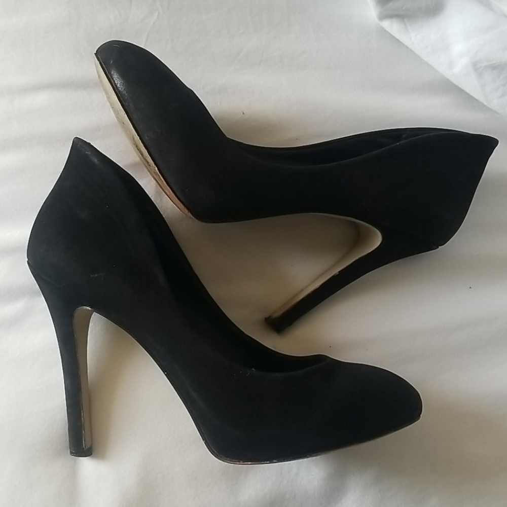 BCBGeneration black suede heels